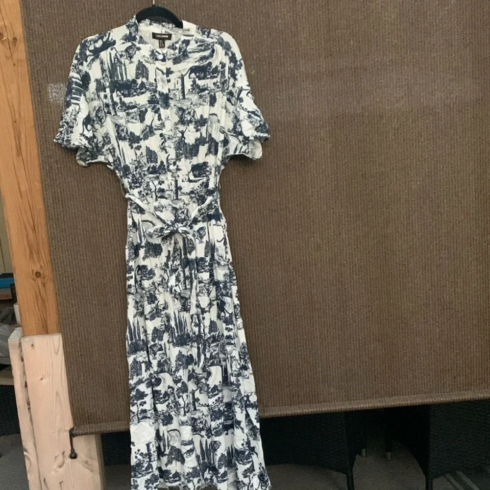 QED London Navy and Cream Patterned Blouse - Picture 5 of 8